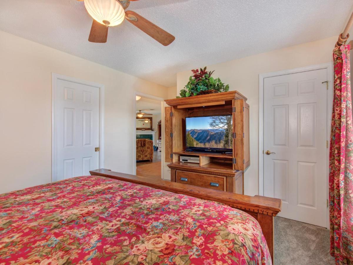 Absolute Delight Whispering Pines 553 Apartment Pigeon Forge Ngoại thất bức ảnh